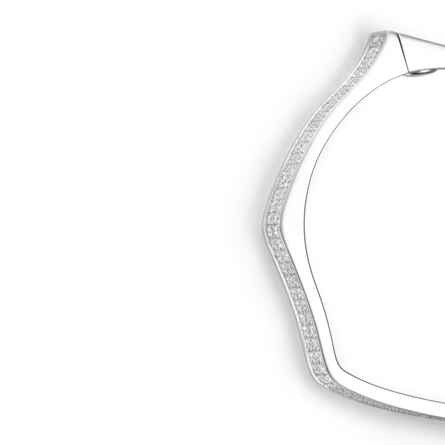 LOUISE DIAMOND SURFACE White