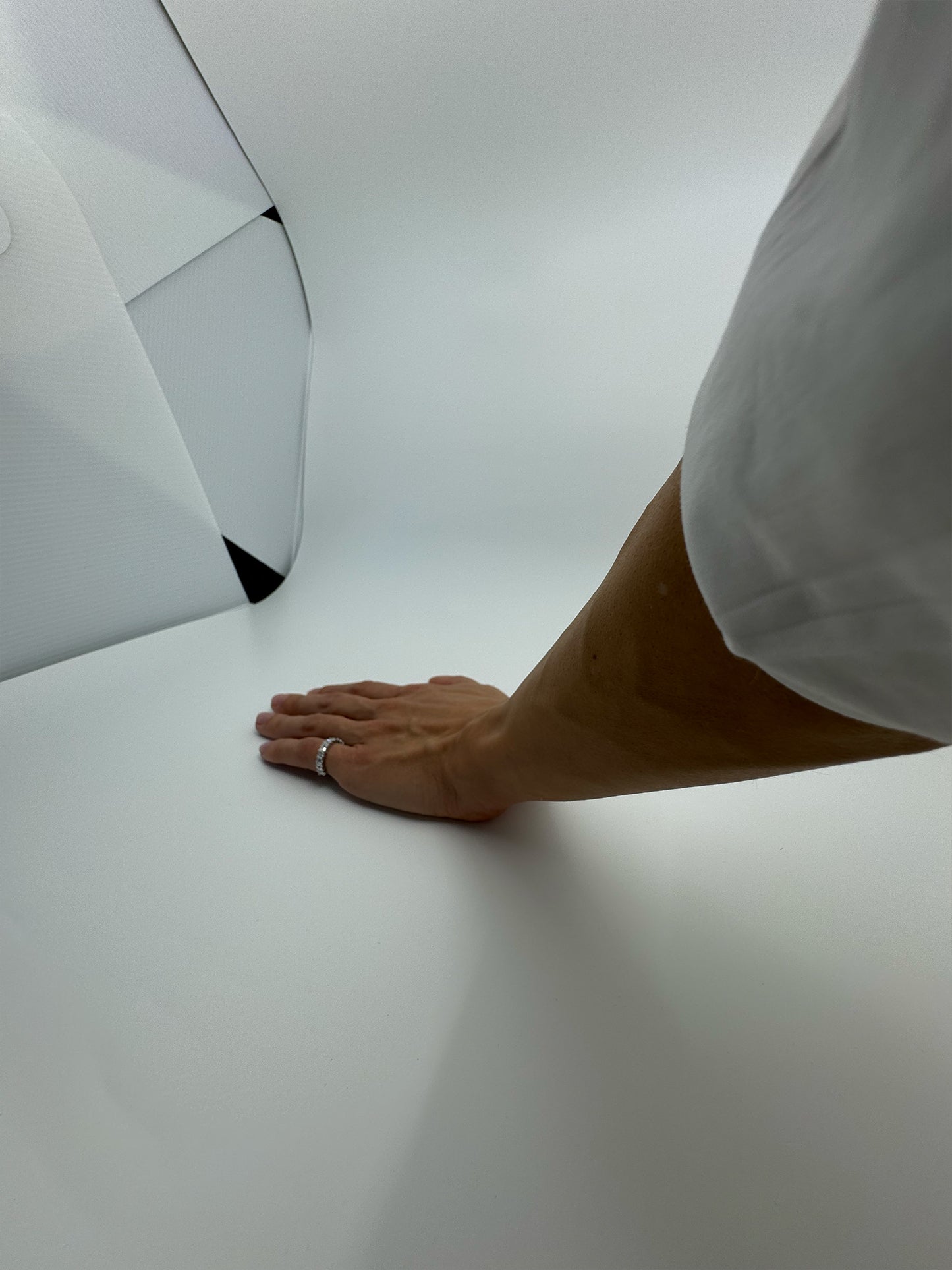 AUDACE EMERALD White